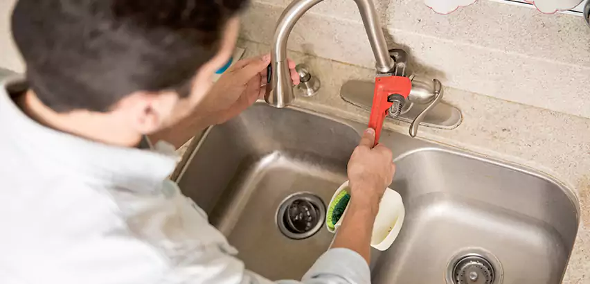 Faucet Repair in Costa Mesa